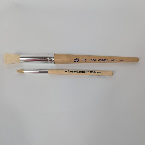 Loew Cornell Wood Handle Paintbrushes Series 1136 #10 Japan #1 China - Picture 1 of 3